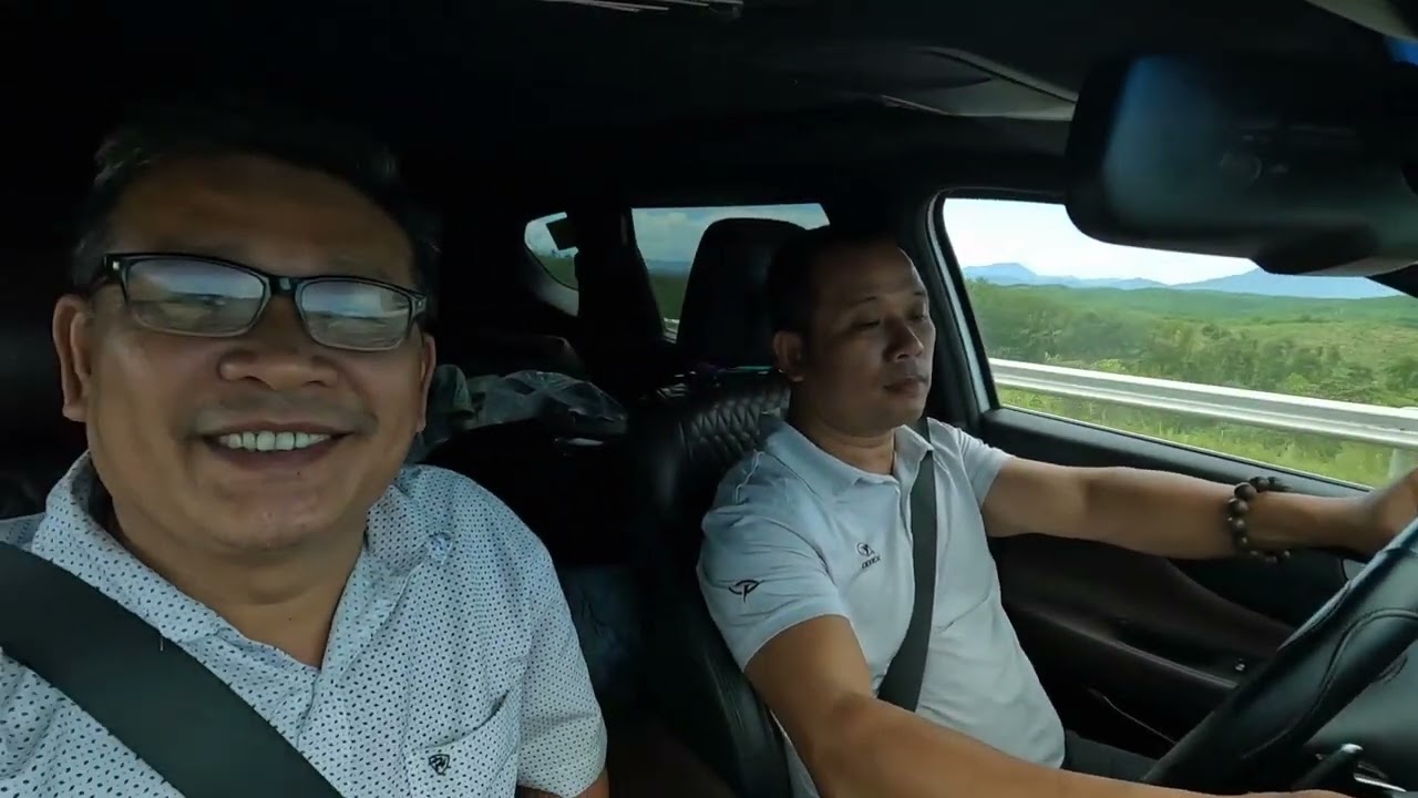 chuyến Xuyên Việt kỷ lục của NGUYÊN TV. từ Sài Gòn đến Quảng Ninh 1850km đi hết 25,5 giờ