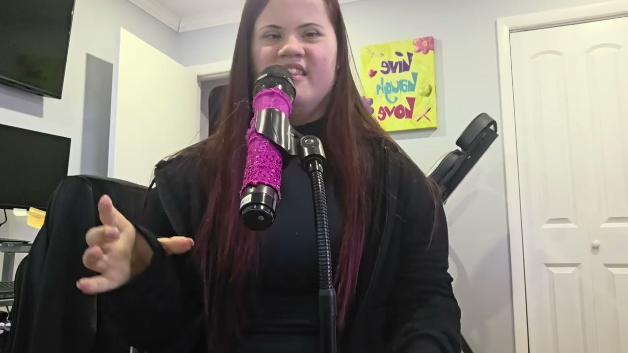 Me singing Golden by K-pop Demon Hunters