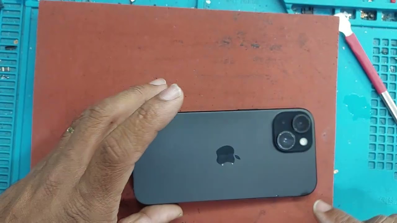 COMO TIRAR a Tampa do IPHONE 15 sem Quebrar  !!