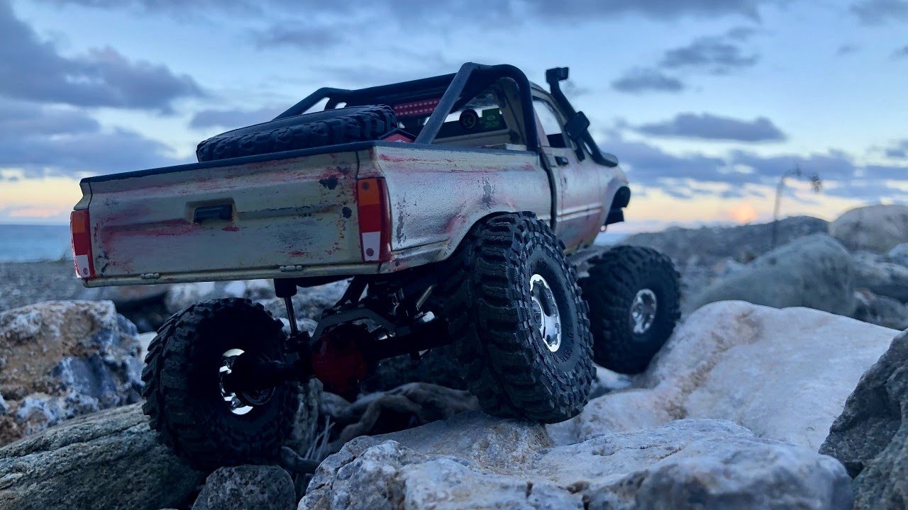 WPL RC C24 KM 1/16 Scale : Rock Crawling At The Beach!