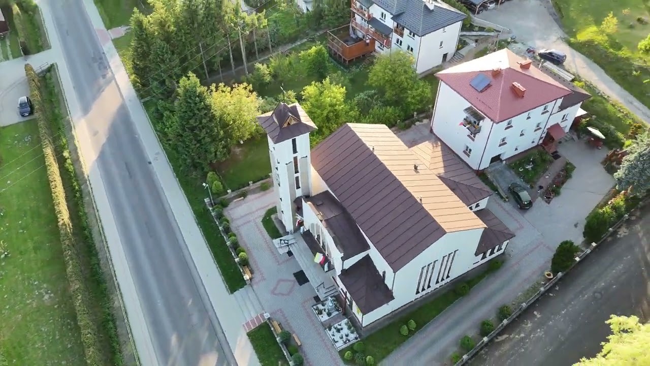 Kościół w Niebocku maj 2024