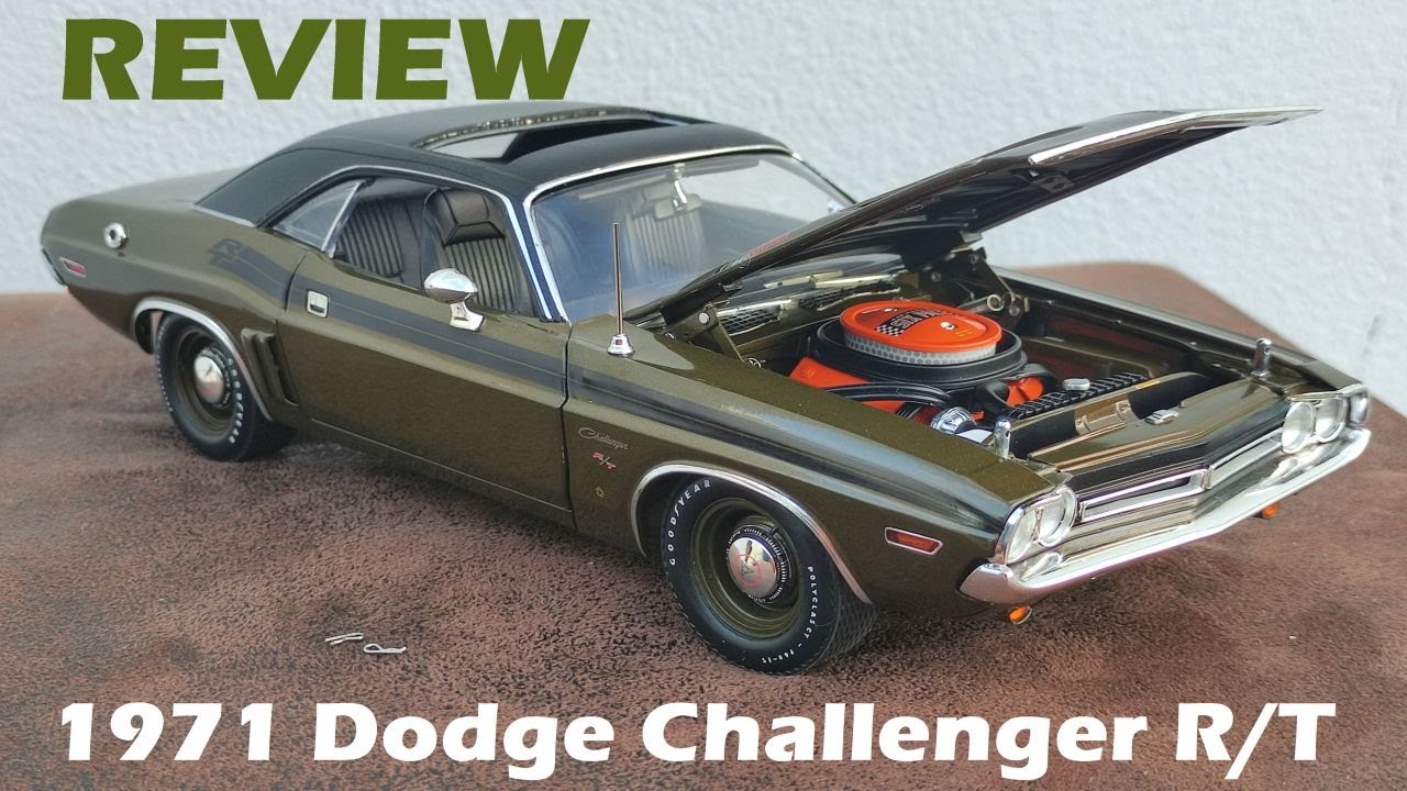 Review: 1971 Dodge Challenger RT in 1/18 scale by YCID/Acme (Dark Gold color with Sunroof)