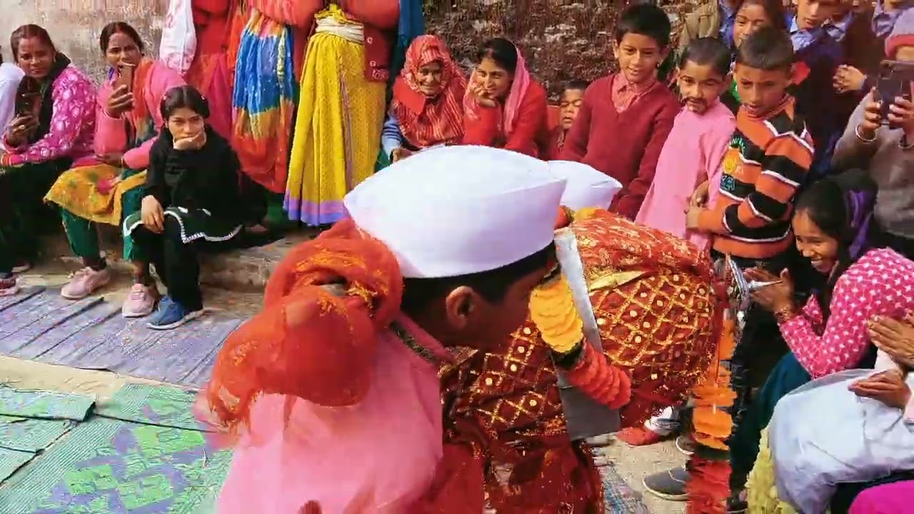 Hamare Gao ke school ki jhalak 