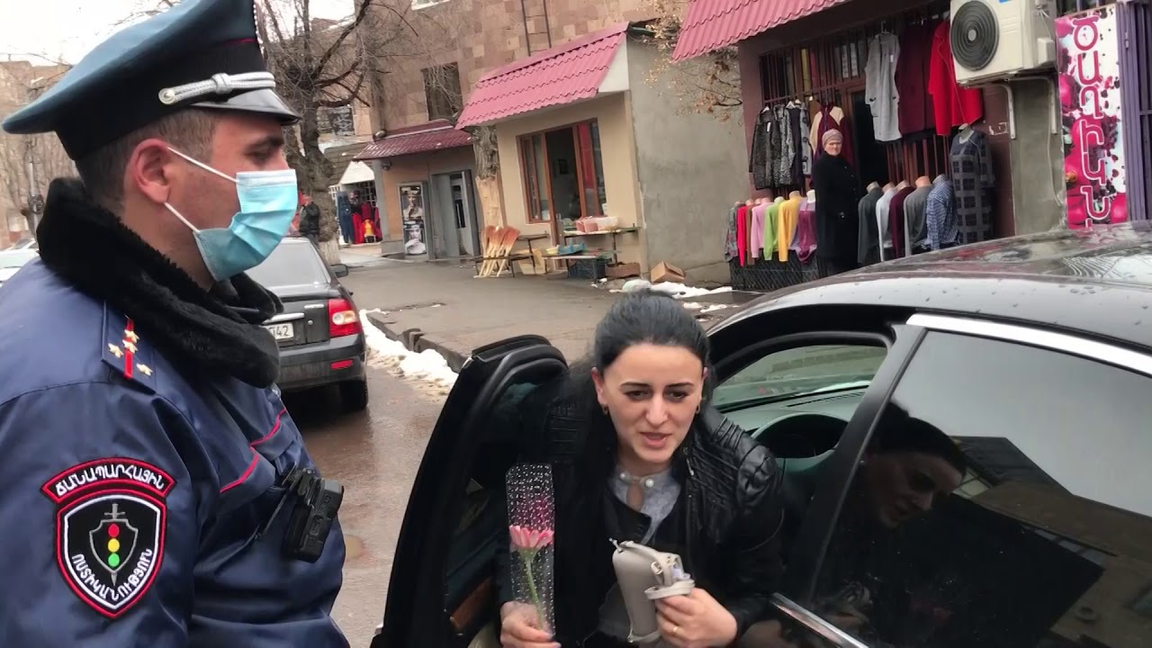 ԾԱՂԻԿՆԵՐ ԿԻՆ ՎԱՐՈՐԴՆԵՐԻՆ