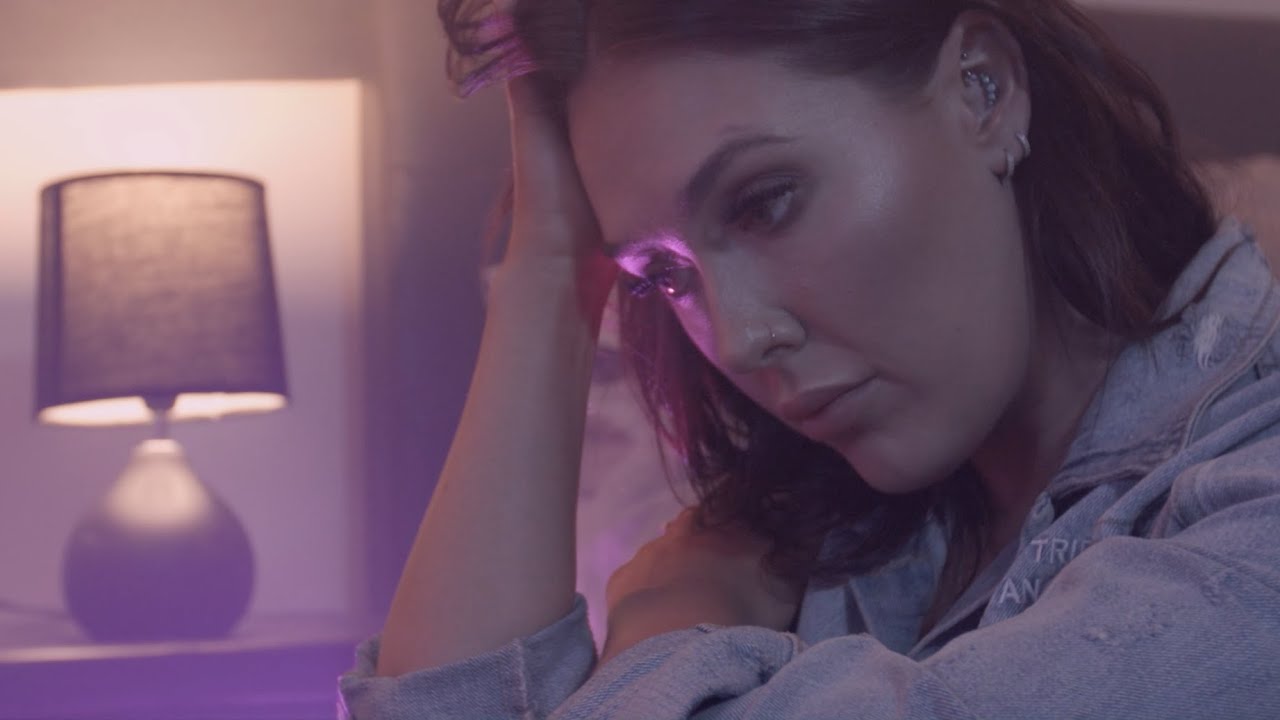 Dizzie Dayze - Into You ft. STEFF (Official Music Video)