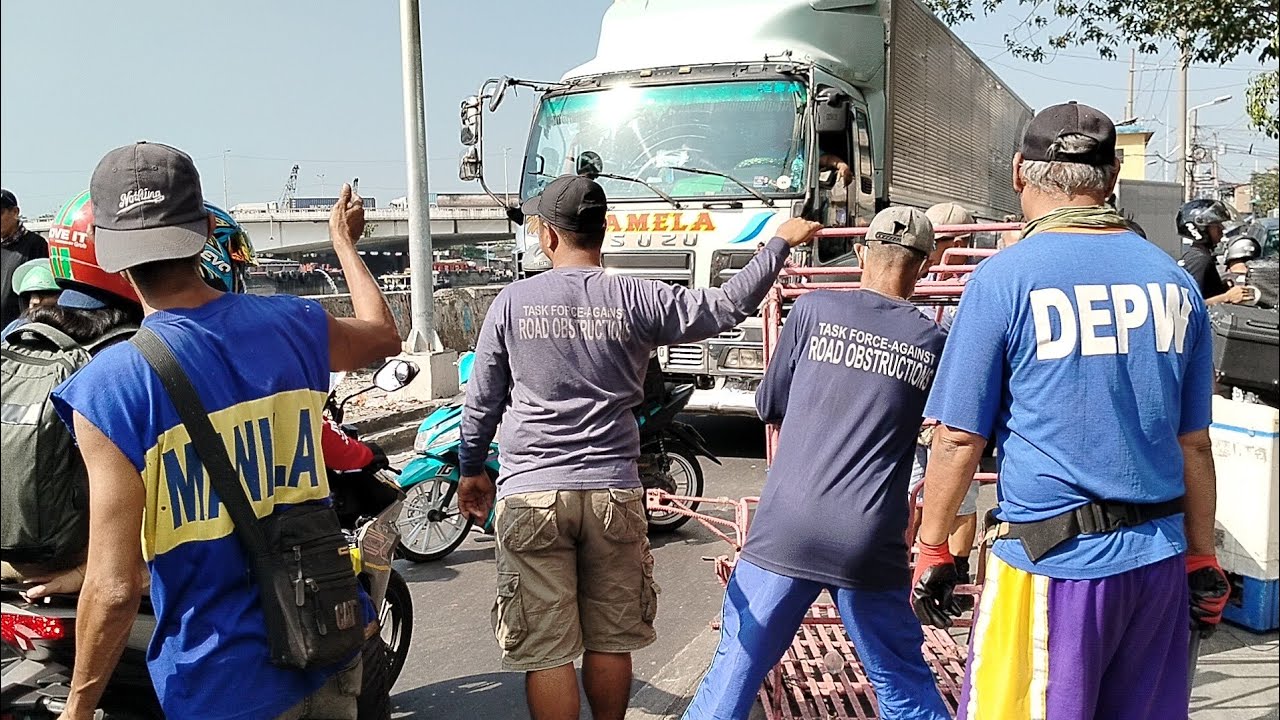 Wag kayong Magtayo Ng Barong Barong  dyan Dilikado Buhay nyo Dyan. Massive Clearing Operation 