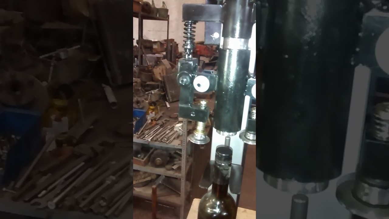 Tapadora para botellas tipo pilfer semiautmatica