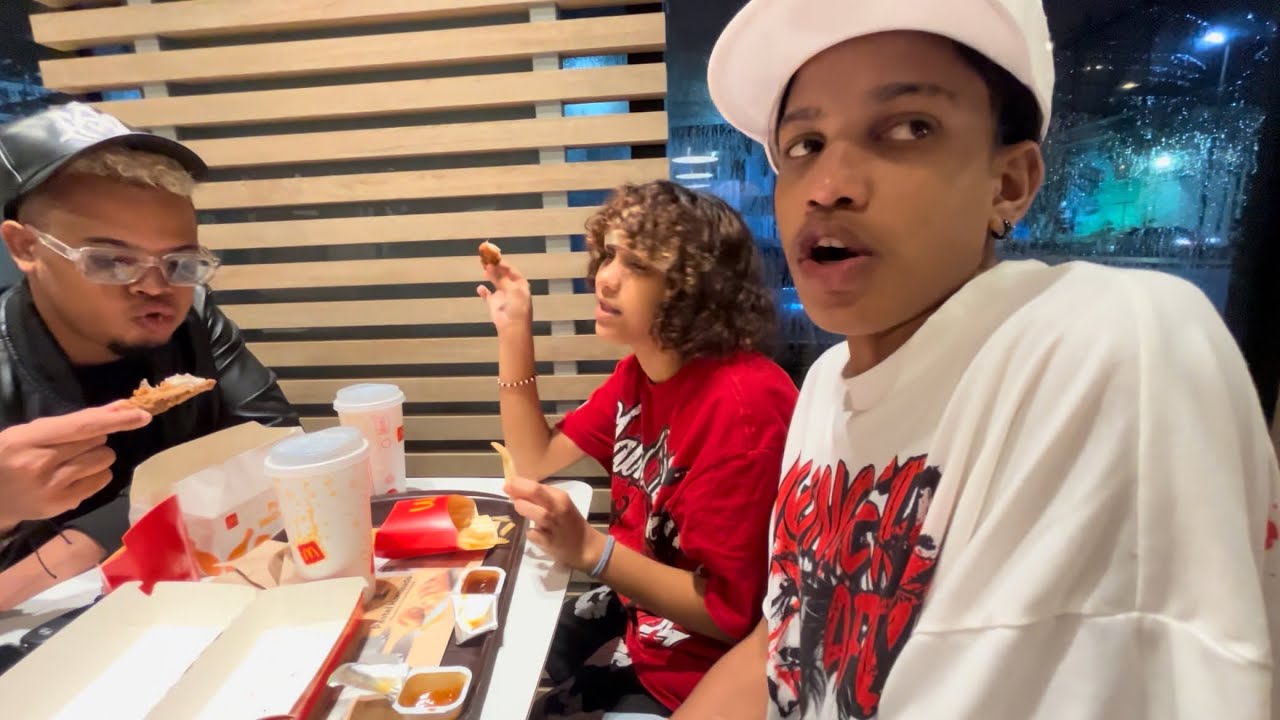 Probando comida en la calle con Darianny y el 9 JT  / parte 1 \ @dariannyflow @el_9jt 