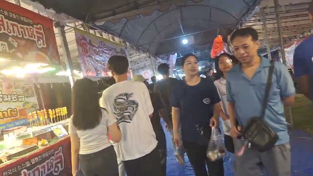 หาของกิน งานขึ้นเขาไหว้พระ วัดเชิงเขา