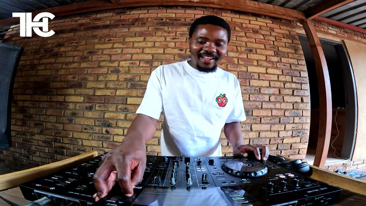 The Hertz Camp | VAAL SUNDAYS with CHARLESI B | DEEP HOUSE MIX
