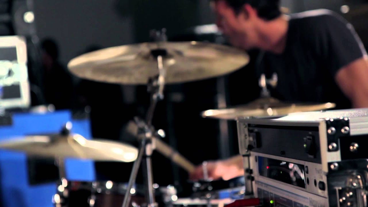 Come Wind - Bricks (official Live Music video)