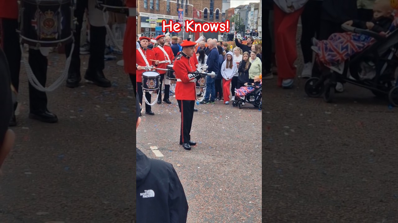 One day in Belfast City Centre Netherton Road Flute Band Scotland entertaining. #Union #Ulster