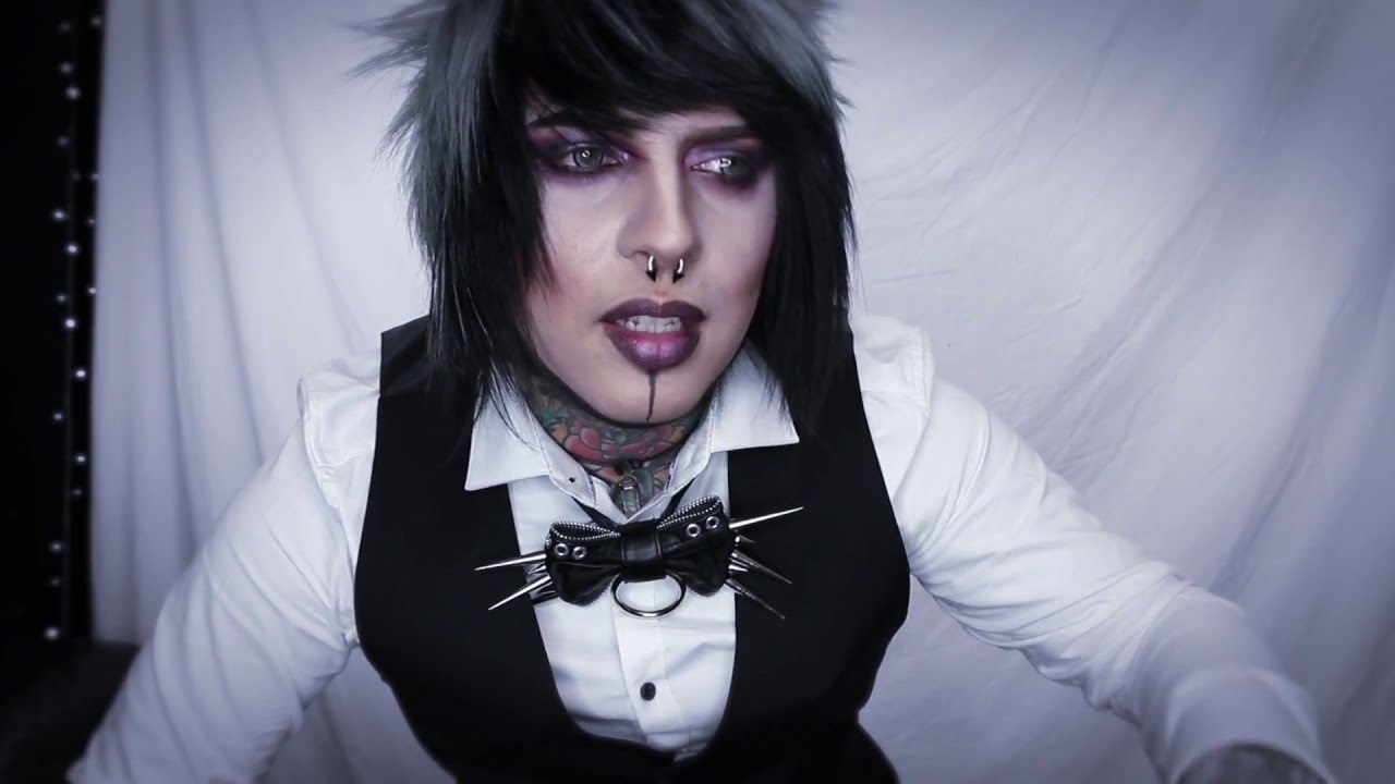 Q & A With Dahvie Vanity