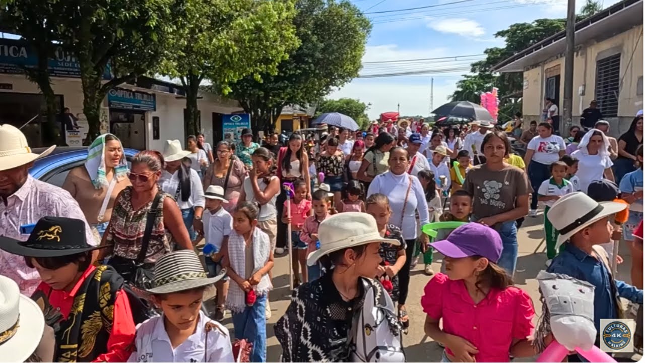 🏇Детский парад на выставке Expo Paujil, Какета, Колумбия 🇨🇴 / Culturas4k