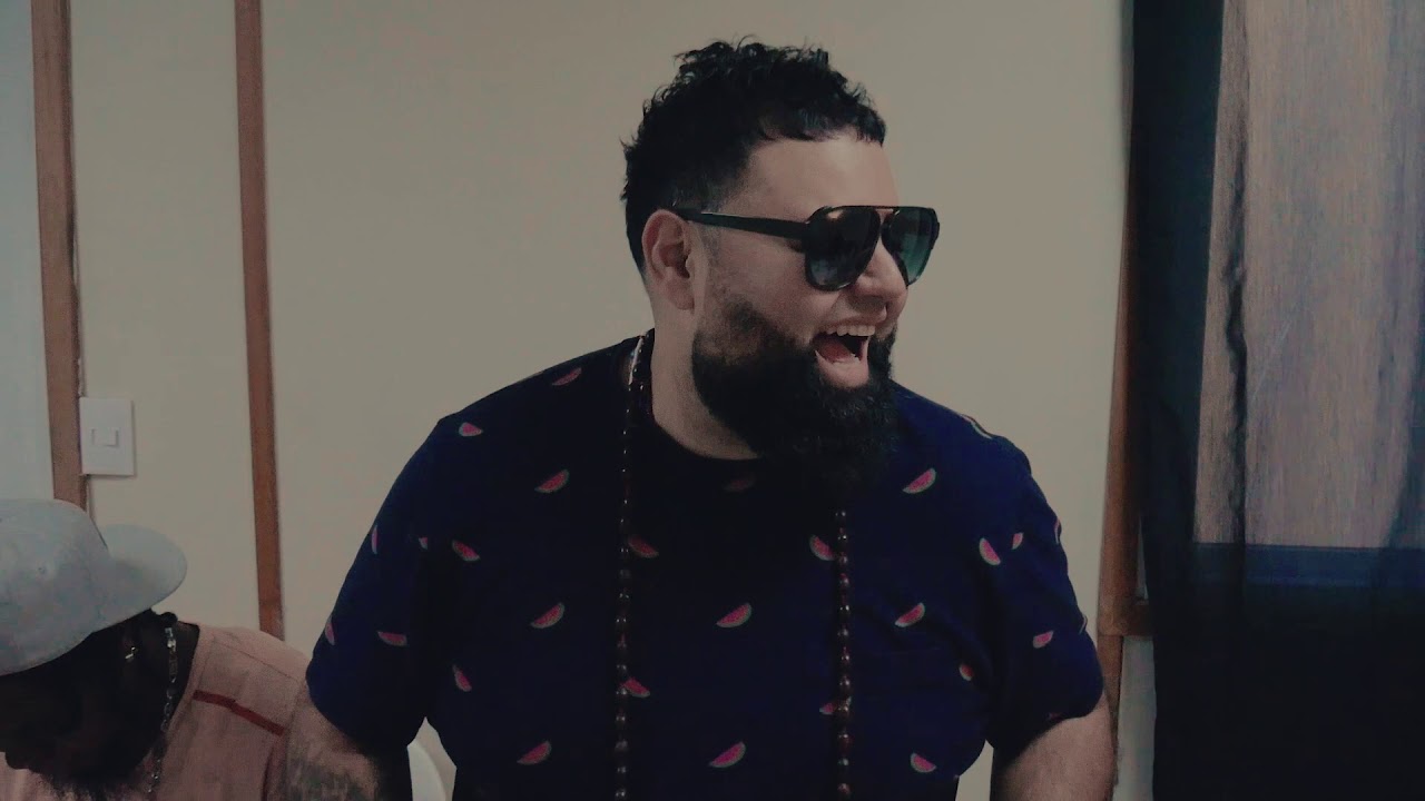 Bori en la Gira del Pueblo junto a Romeo Santos cantando el sencillo Saborearte De Nuevo