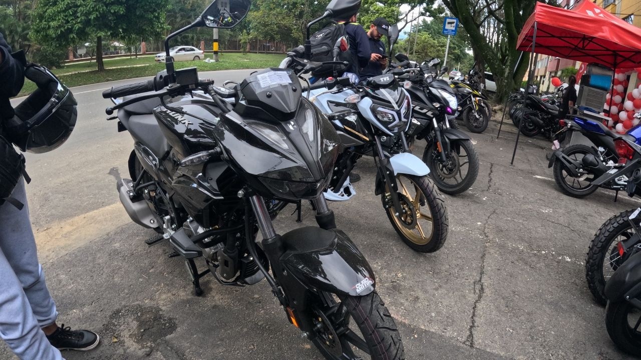 Es esta la Moto 125 mas Top - Hero Hunk 125R