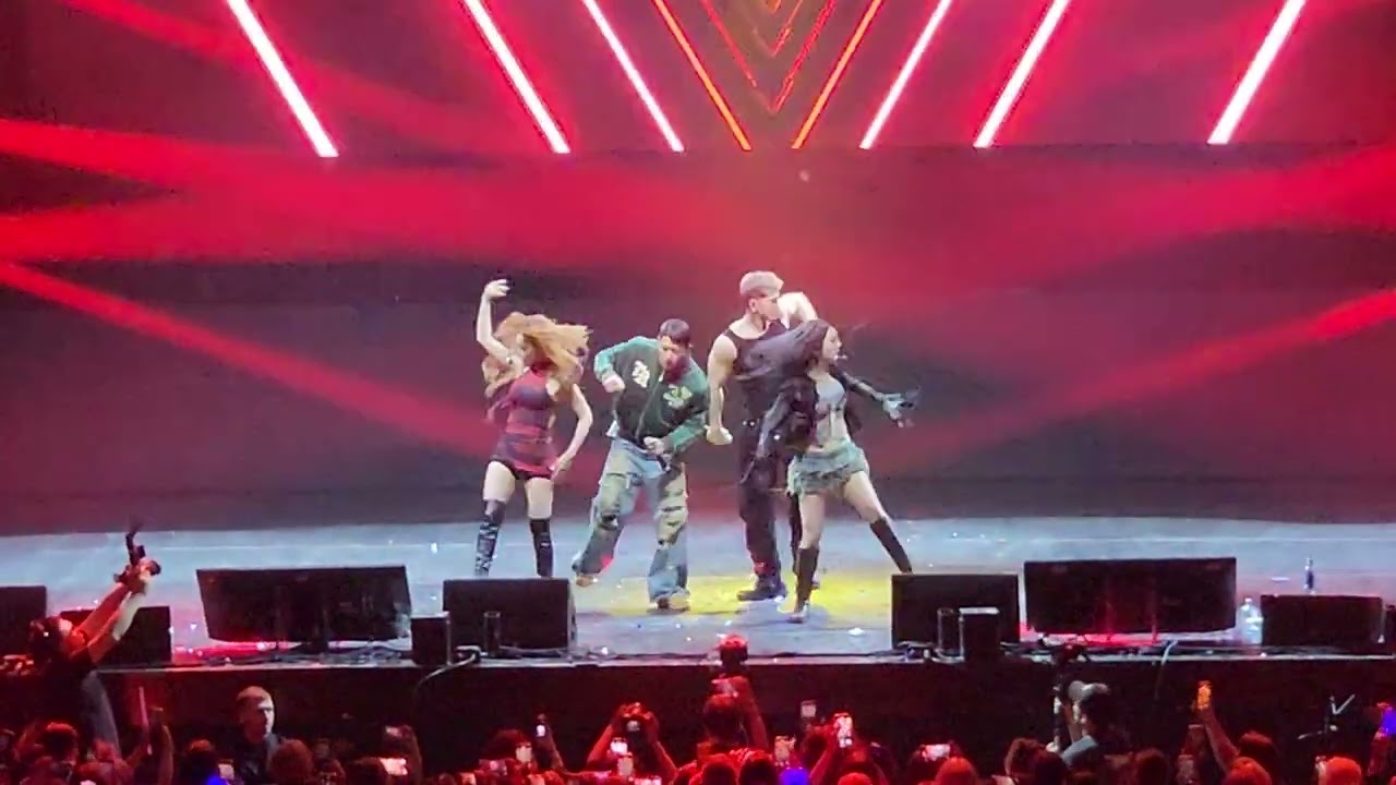 KARD- CAKE Concert in Moscow.