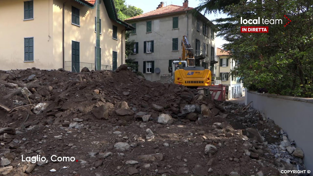 LIVE Ruspe al lavoro sulla colata di fango e detriti che martedì ha investito Laglio: diretta video