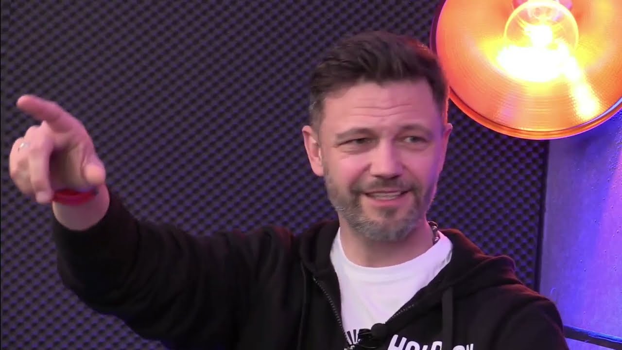 Kiedy pił, żona modliła się o niego. Poznał Jezusa i teraz z pasją mówi o Bogu. @bycznakiem