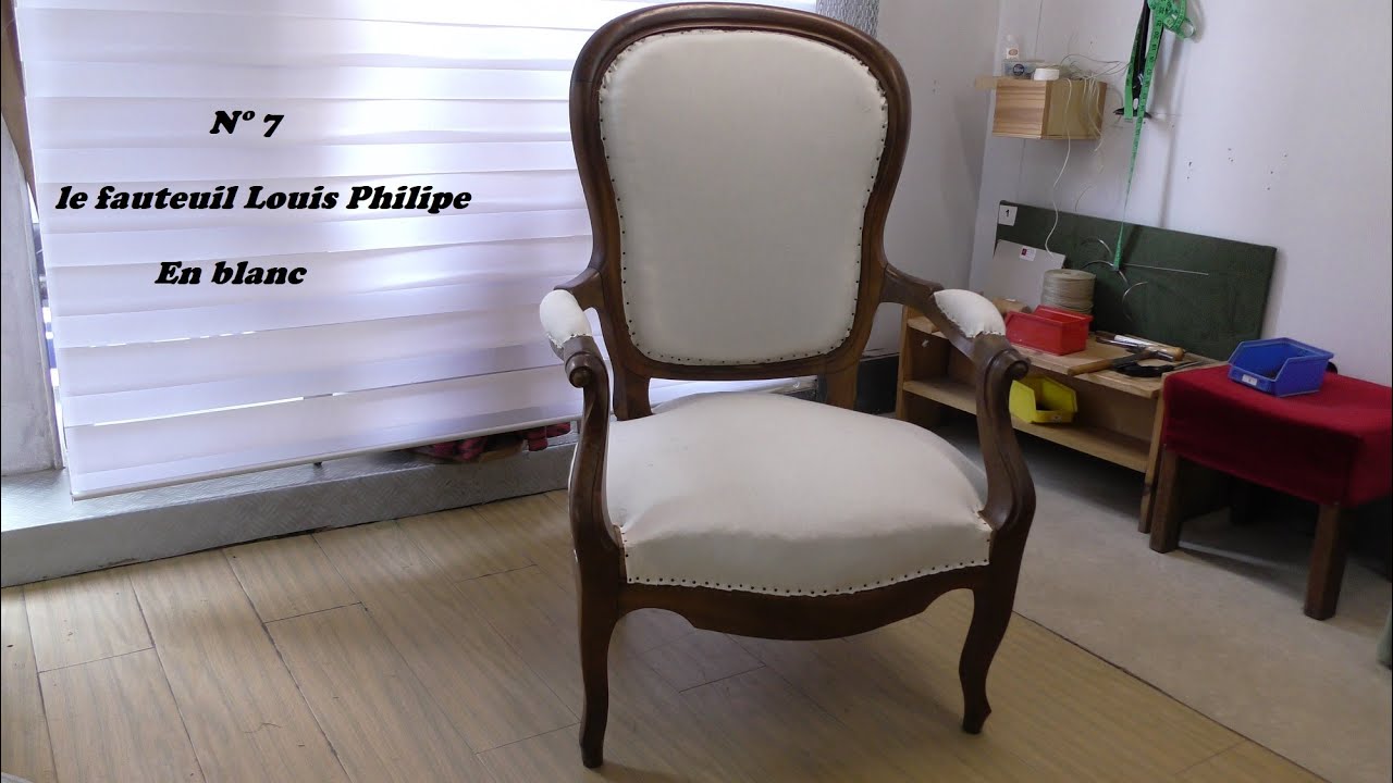 N° 7 Fauteuil Louis Philippe  en blanc