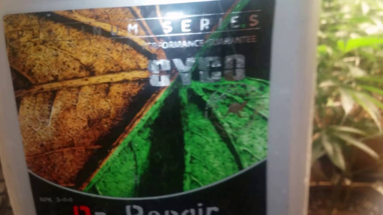 Organic soil and Cyco nutrient side by side