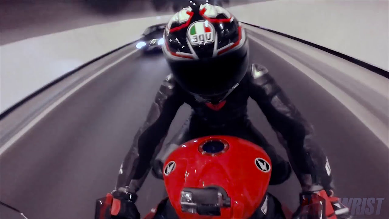 ITALY Night Ride MaxWrist Honda CBR1000RR Fireblade Superbike Wheelie