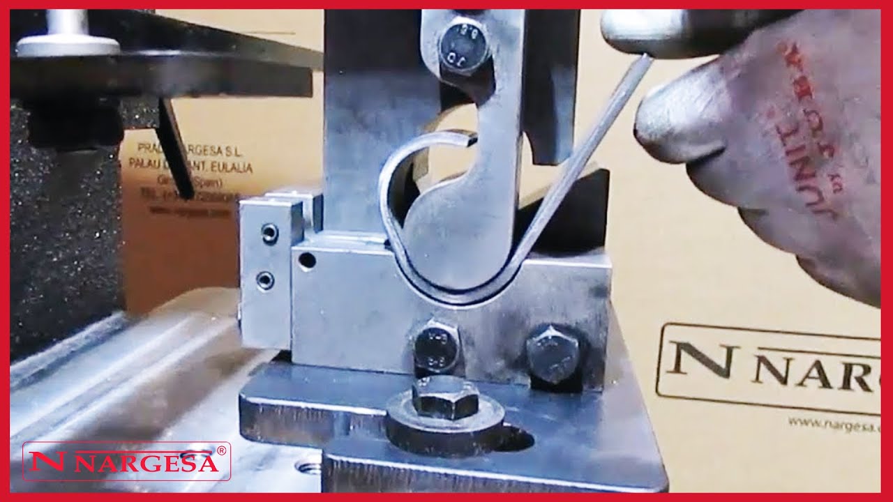 MATRIZ ESPECIAL PARA FABRICAR BISAGRAS · PUNZONADORA HIDRÁULICA MX340G | NARGESA