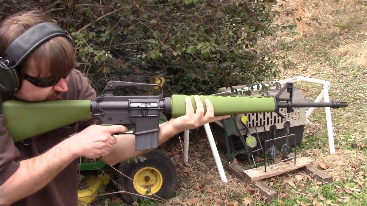 Brownells BRN-601 Retro USAF AR15 Colt Clone (Nitpicker's Review, 2019)