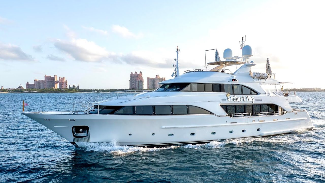 $7.9 Million Superyacht Tour : 2008 Benetti Classic 121