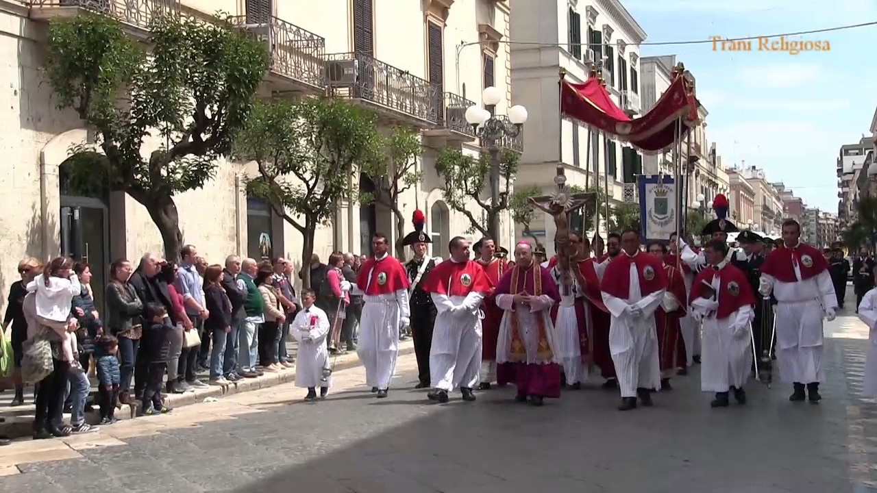 TRANI - Festa Patronale SS. CROCIFISSO di COLONNA - Solenne Processione