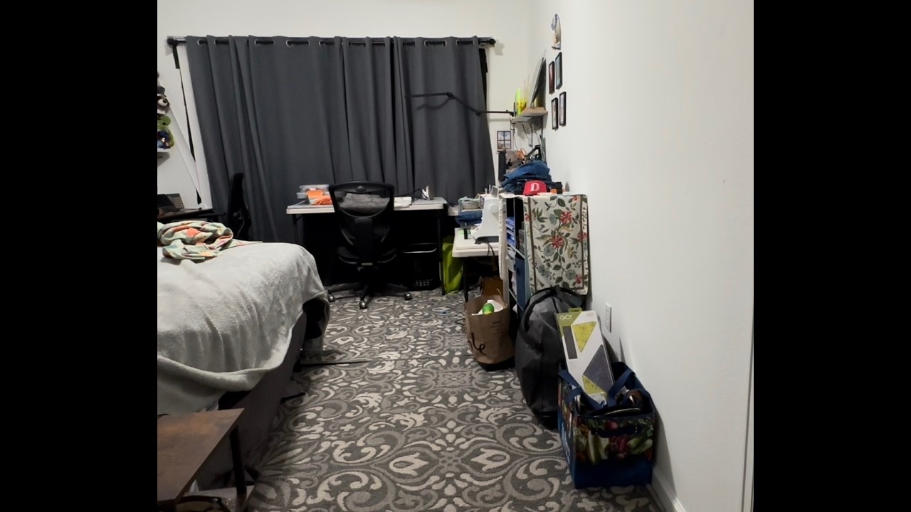 Tiny reset- bedroom work space