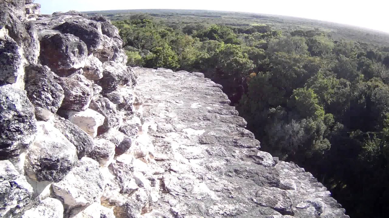 Bec&aacute;n pyramid panoramic showing structures VIII and IX
