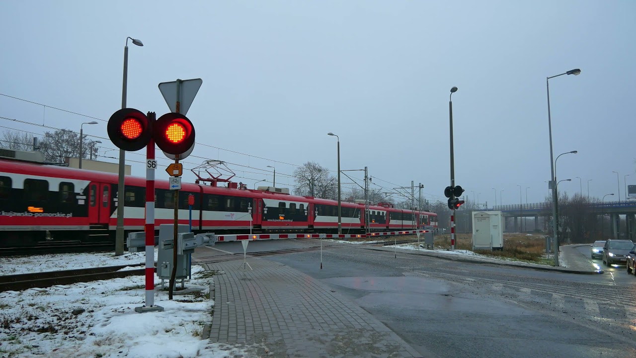 [4K] Przejazd kolejowy, Bydgoszcz ul. Inwalidów #1