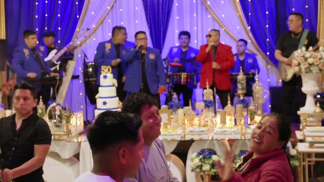 INSTRUMENTAL / NOCHE - VICO Y SU GRUPO KARICIA...FELIZ CUMPLEAÑOS 