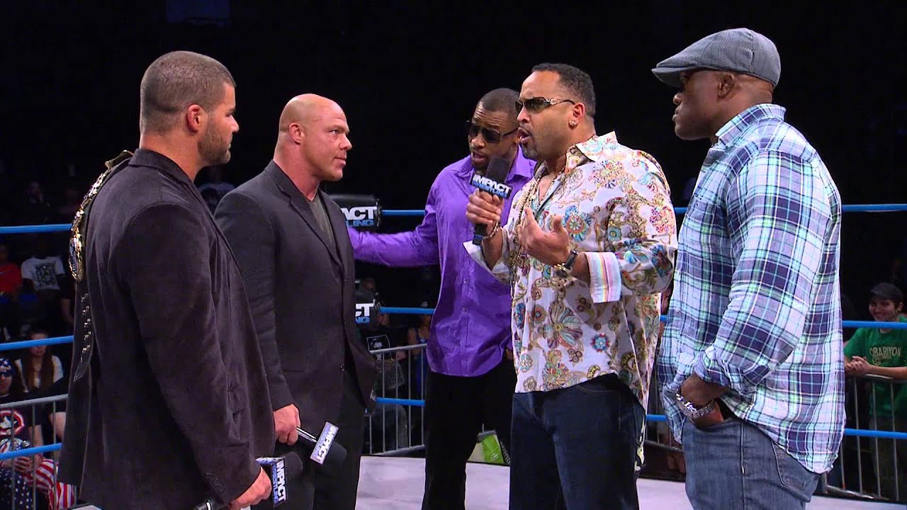 Lashley, MVP and Kenny King Cuts Short Bobby Roode's Victory Speech (Nov 5, 2014)