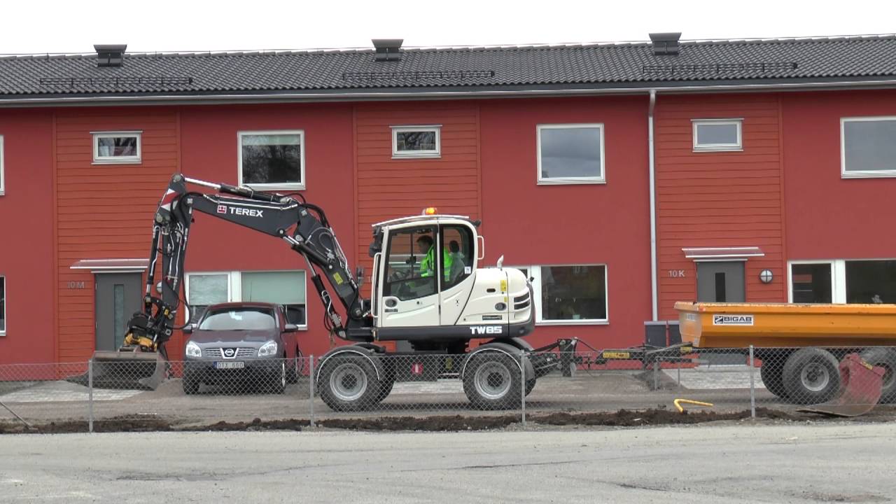 Terex TW85 and Bigab Trailer at Work