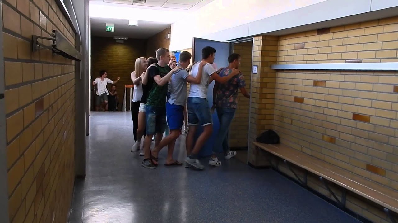 TÜREN - Video-Projekt zum (Schul-) Beginn / 