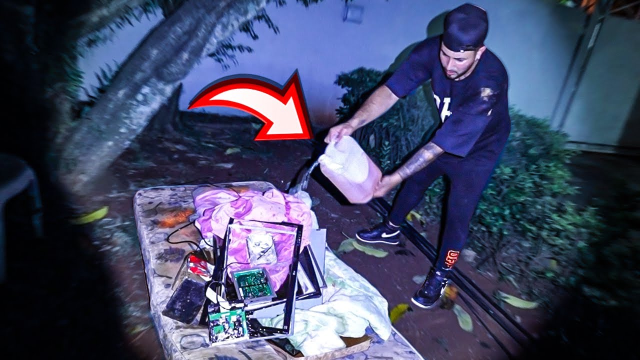 ⚠️ COLOQUEI FOGO NAS COISAS DO MORADOR MISTERIOSO !! ⚠️ * é o fim dele *