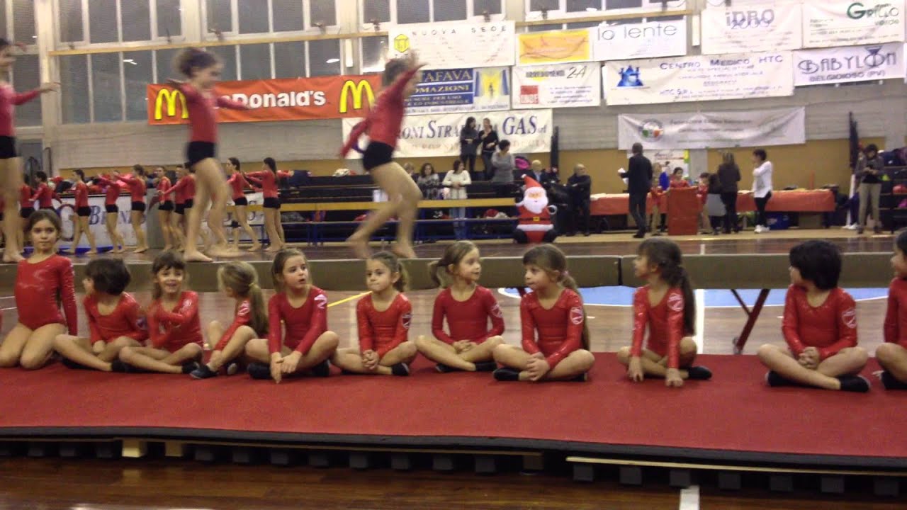 Stradella dicembre 2013 - Saggio di ginnastica ritmica