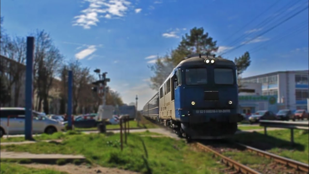 Trenul IR 1646 Targu Mures - Bucuresti Nord Trecand La Bariera Cu DA 718