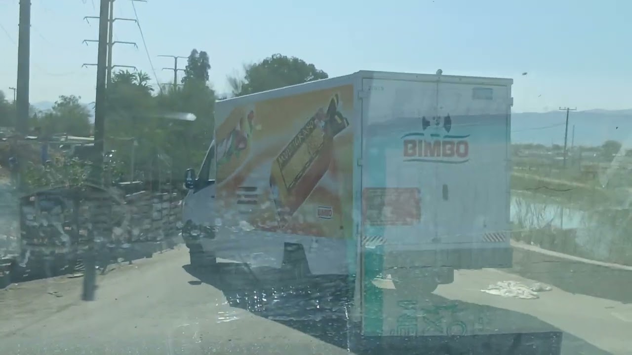 Entronques de carreteras al poniente de mexicali