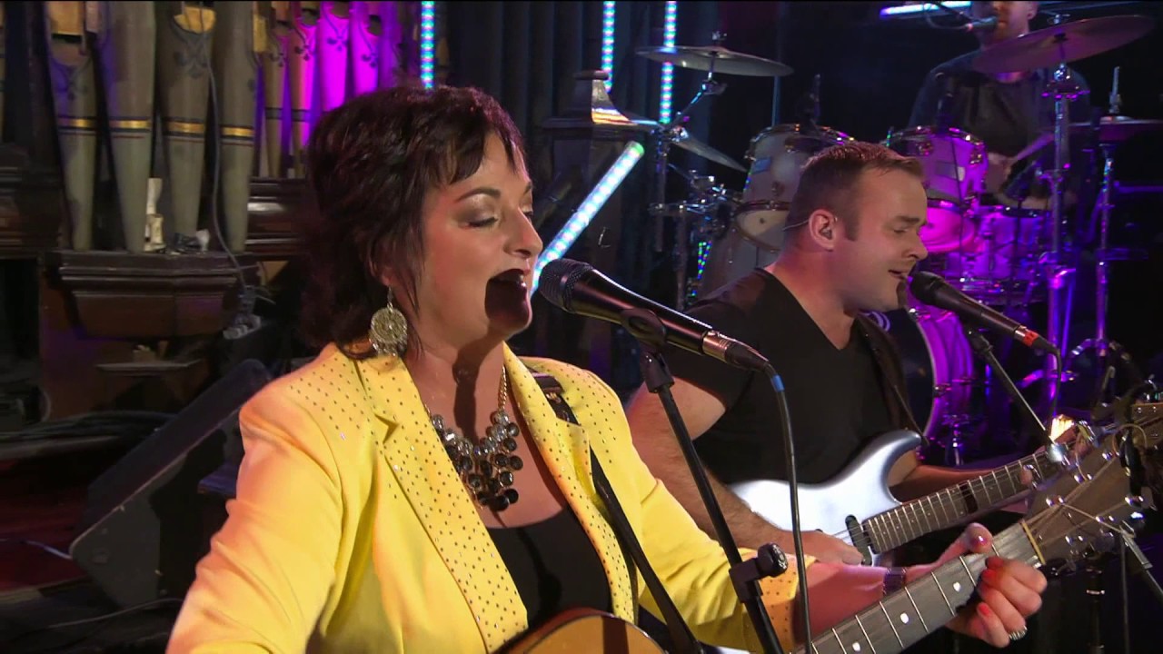 Louise Morrissey | It's Going To Take A Little Bit Longer | TG4