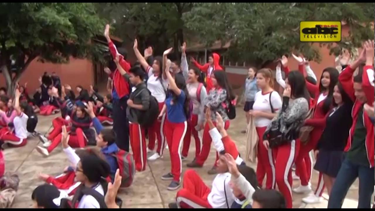 Colegio Fernando de la Mora levanta paro