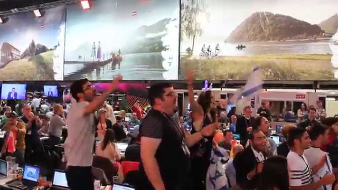 Nadav Guedj - Golden Boy (Happy Israeli fans in Press Centre)