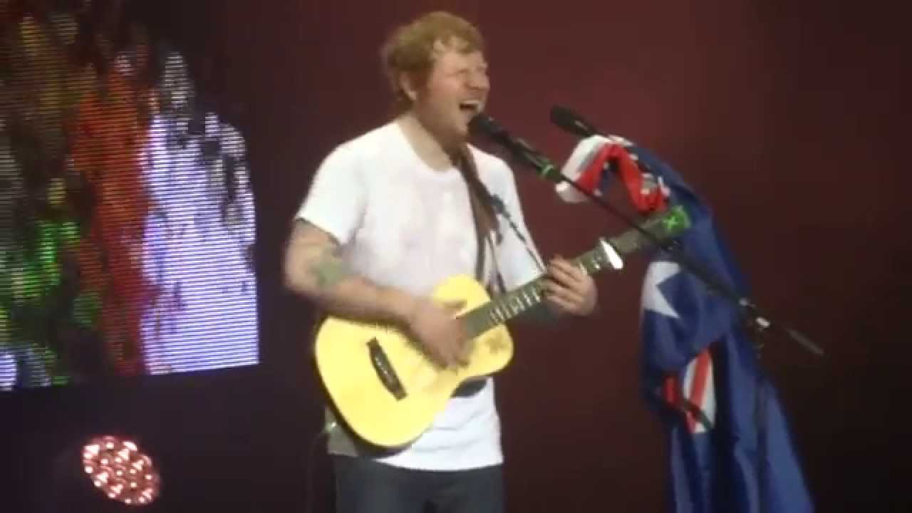 Give Me Love - Ed Sheeran [Live in Perth, Australia] 4/4/15