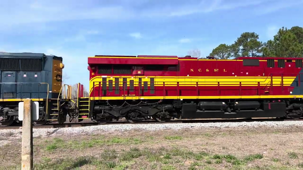 CSX Heritage Unit on a Beautiful, Sunlit Day
