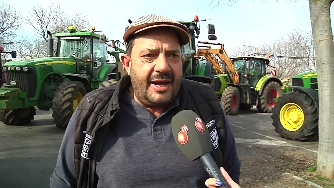👉DECENAS DE TRACTORES SE CONCENTRARON EN CIUDAD REAL
