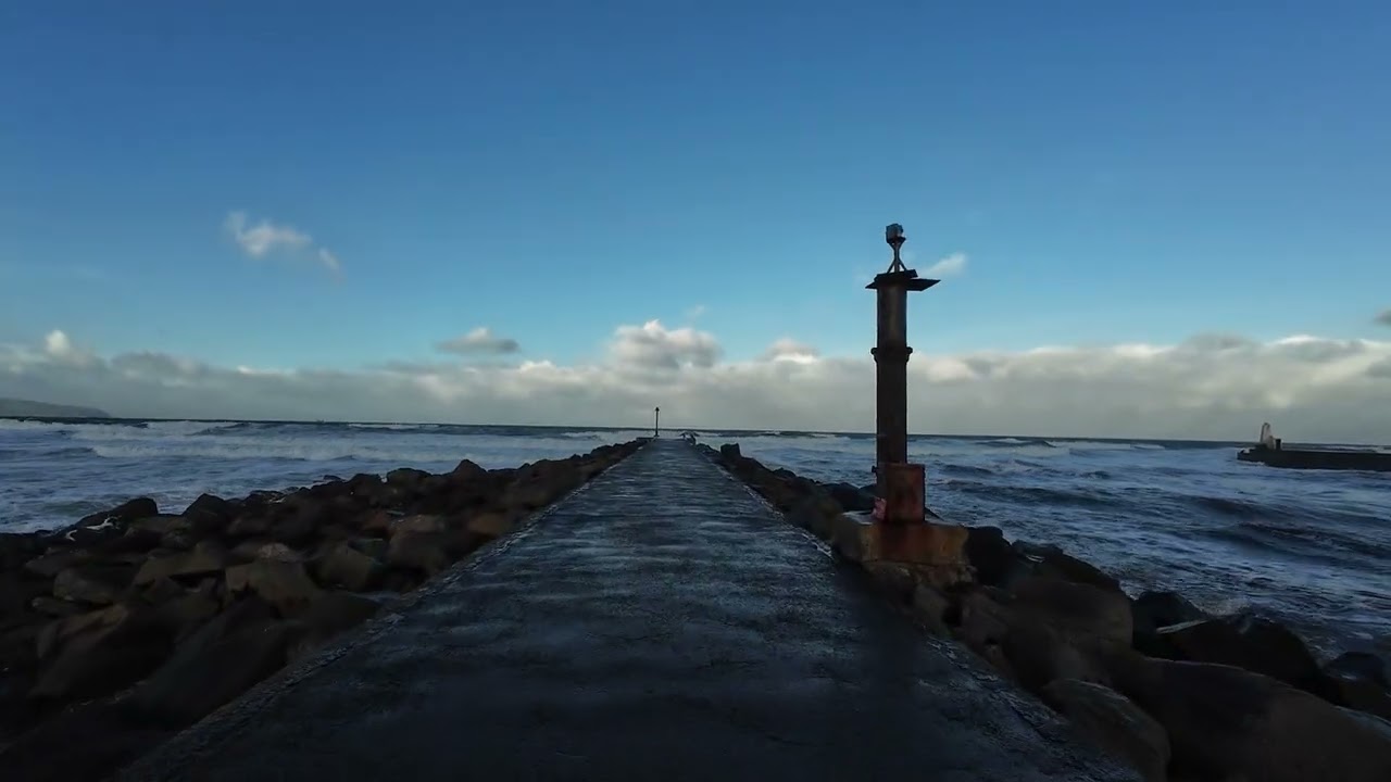 Castlerock Beach - Walking along The Barmouth