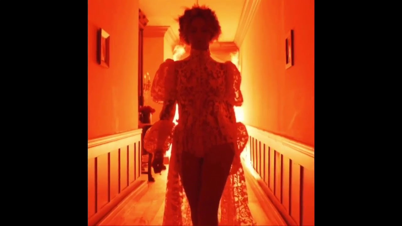 Beyoncé   I Care Interlude Don't Hurt Yourself Backdrop Lights   THE FORMAT