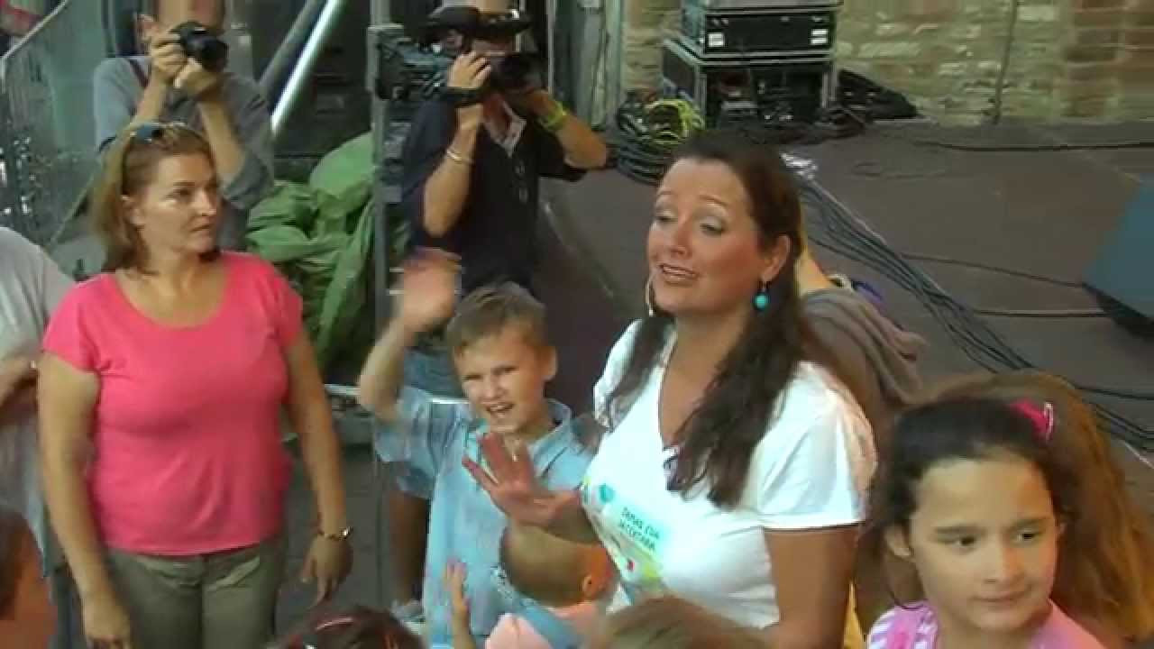 Tam&aacute;s &Eacute;va J&aacute;t&eacute;kt&aacute;ra Lemezbemutat&oacute; koncert: J&aacute;t&eacute;kt&aacute;r-h&aacute;z